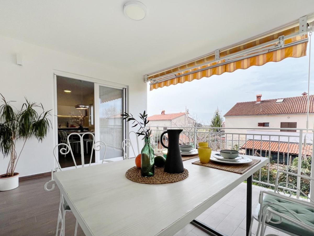 Apartment Teodora Maria *