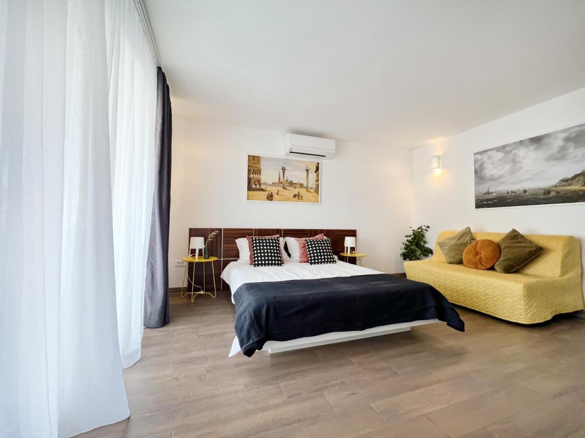 Apartment Teodora Maria *